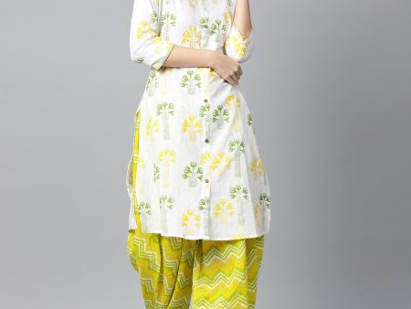 NOZ2TOZ Off White Printed 3 4Th Sleeve Cotton Kurta With Green Printed Patialla Salwar Hot on Sale