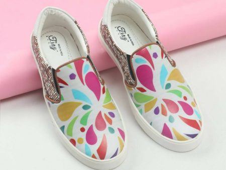 Tiny Bugs Girls Multi Printed Slip Ons Sneakers - White Fashion