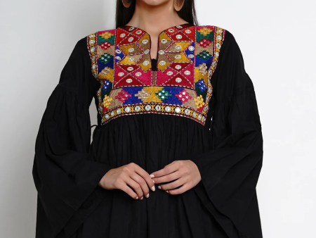 Wahe-NOOR Women s Black Embroidered Tunics Fashion